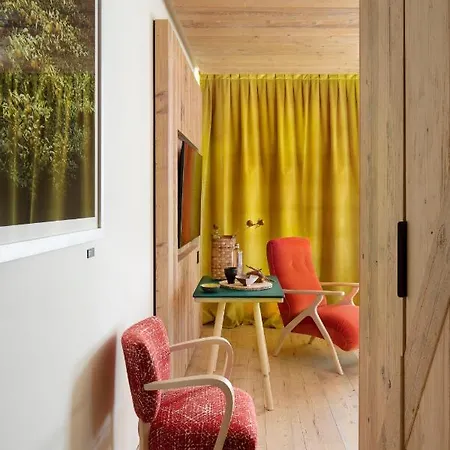De Len Hotel 4*