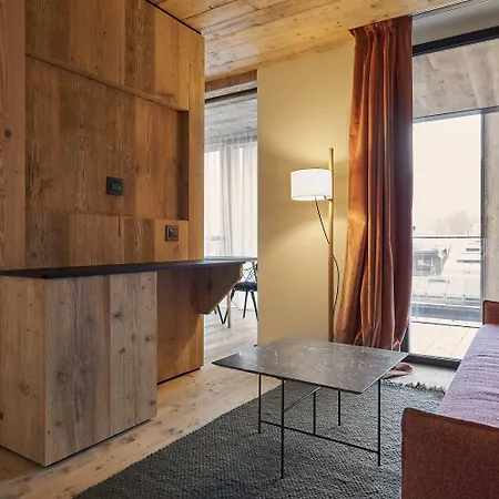 De Len קורטינה ד'אמפזו