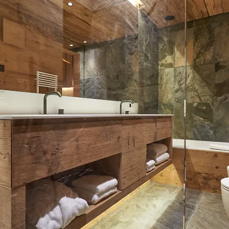 De Len Hotel 4*