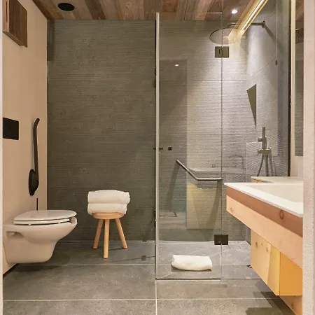 De Len קורטינה ד'אמפזו