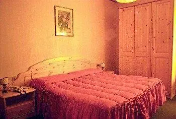 De Len קורטינה ד'אמפזו