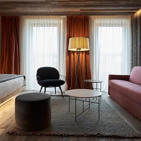Hotel De Len 4*