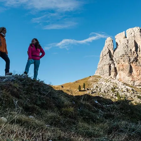 Otel De Len Cortina dʼAmpezzo