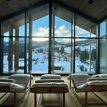 De Len Otel Cortina dʼAmpezzo
