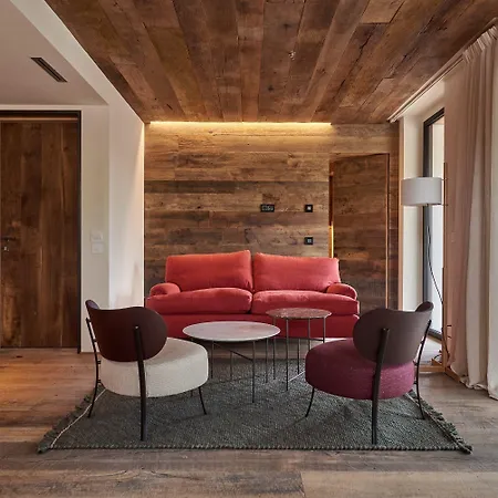 De Len Otel Cortina dʼAmpezzo