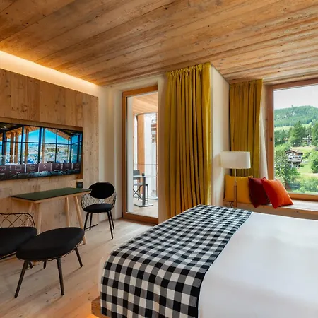 Hotel De Len 4*